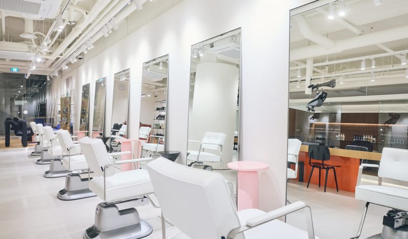 YOU Hair Salon (ワイオーユー) 聖水店